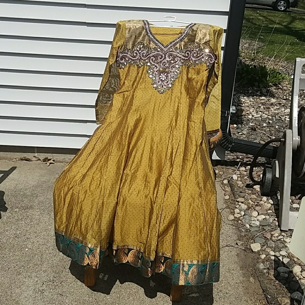 Indian dress
